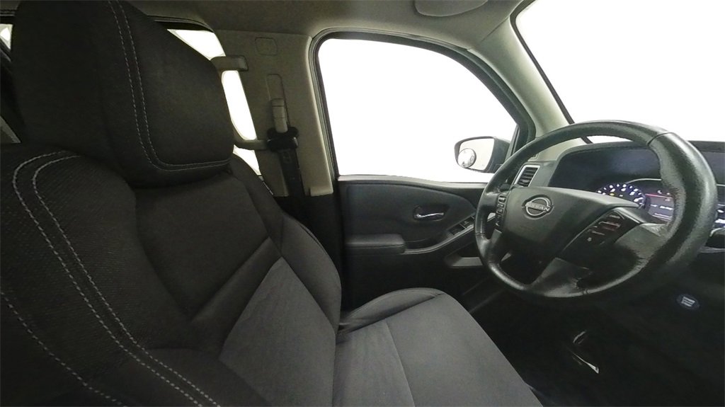 Certified 2022 Nissan Frontier SV image 31