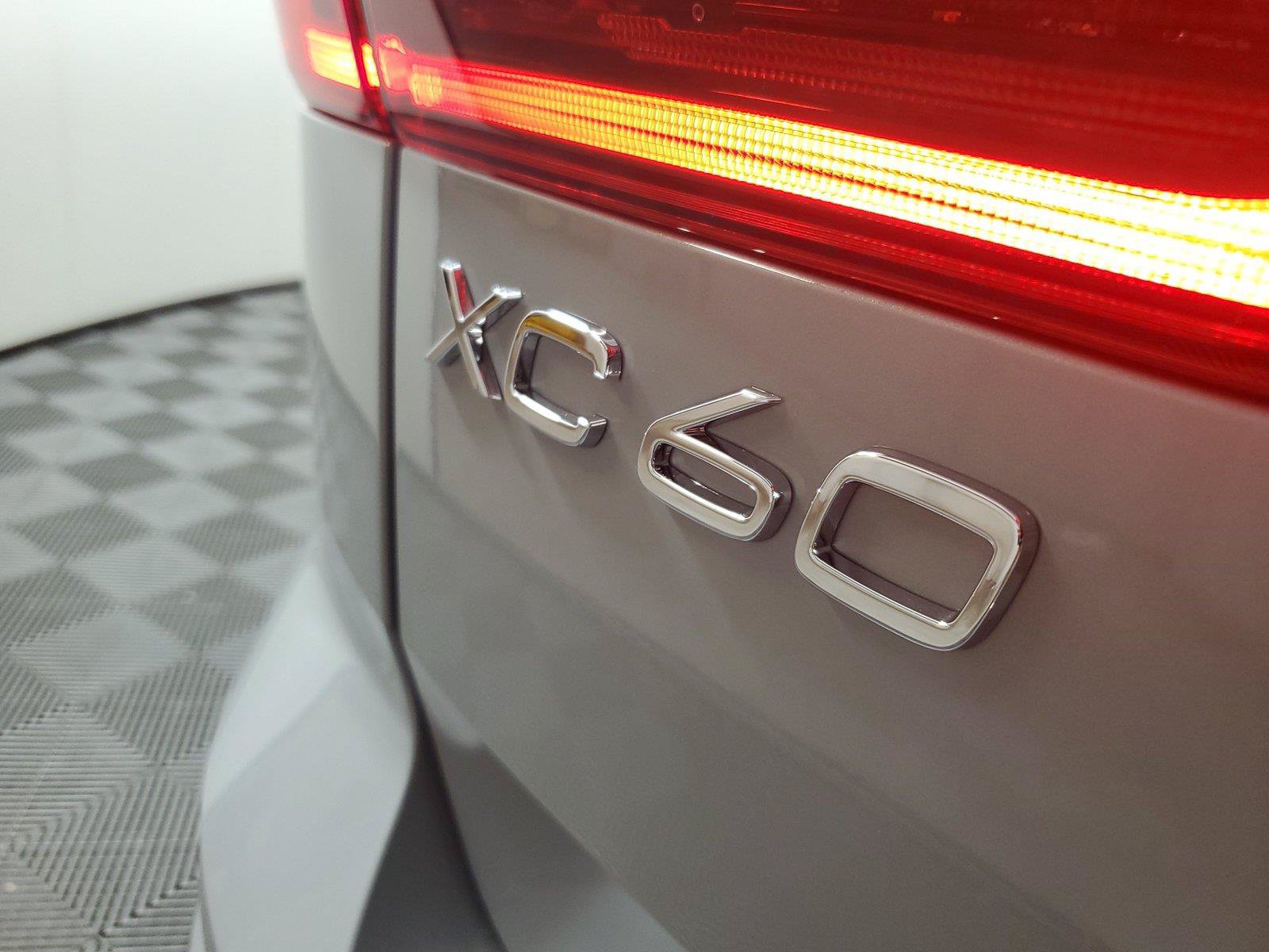 New 2027 Volvo XC60 B5 Ultra AWD/4WD image 8