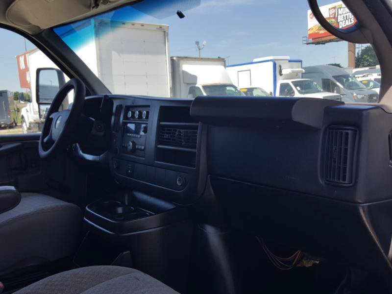 Used 2012 Chevrolet Express 3500 RWD image 13