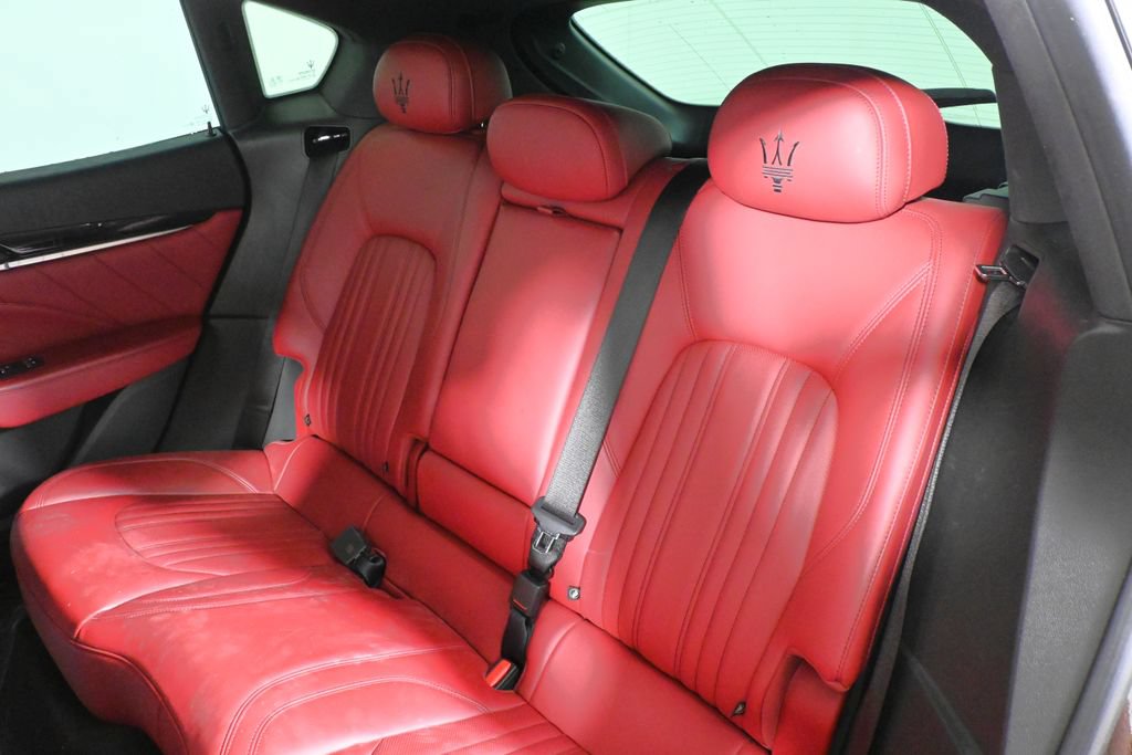 Used 2019 Maserati Levante AWD/4WD image 4
