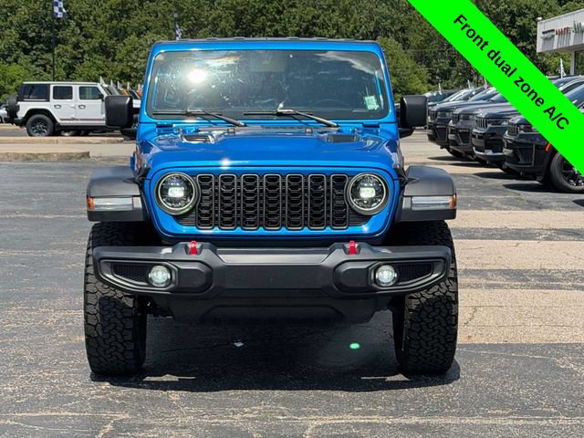 Used 2024 Jeep Wrangler Unlimited Rubicon AWD/4WD image 29