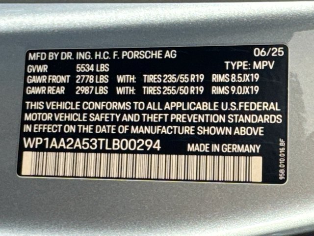 Certified 2026 Porsche Macan AWD/4WD image 24