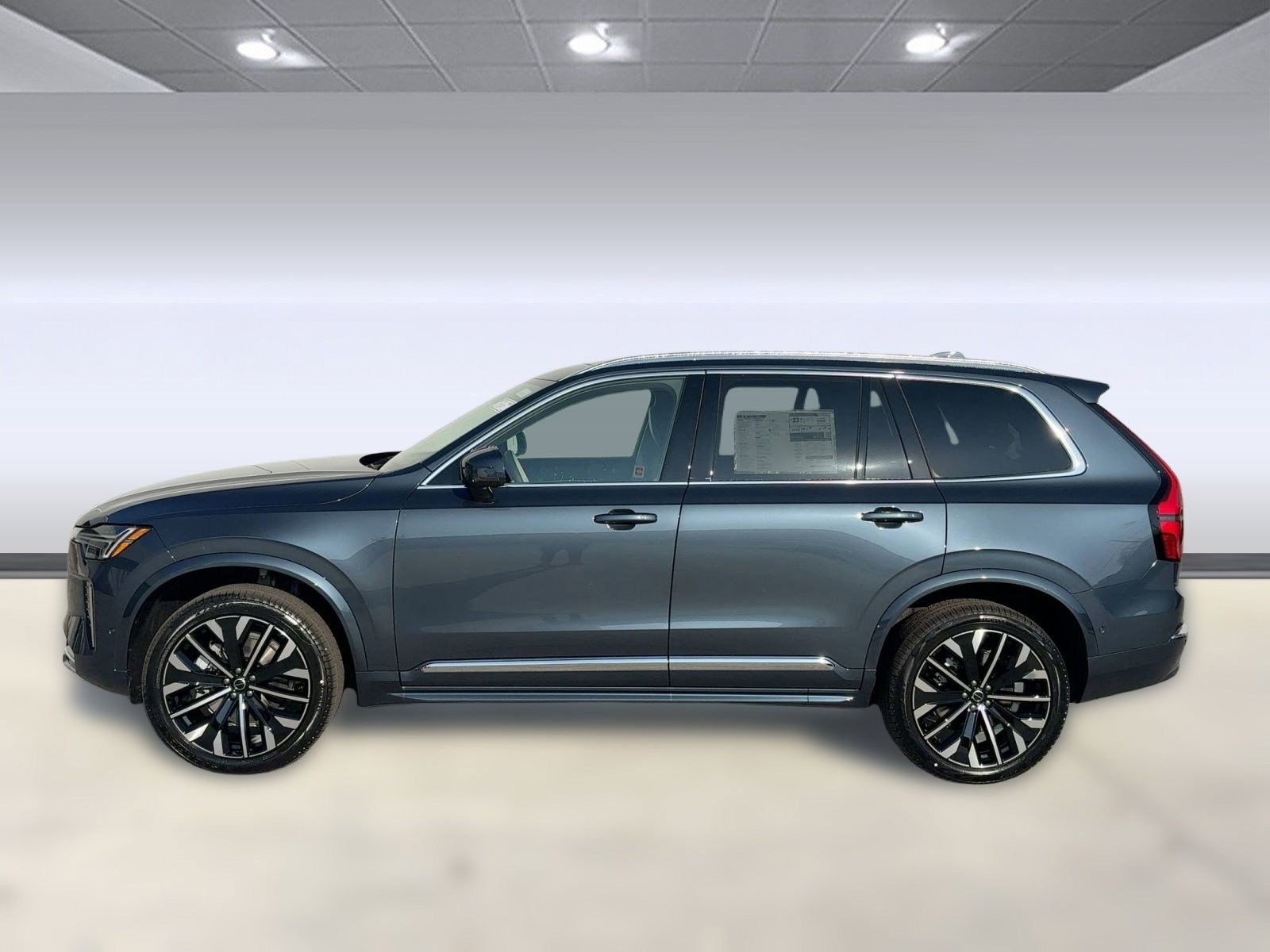 New 2026 Volvo XC90 B6 Ultra image 2