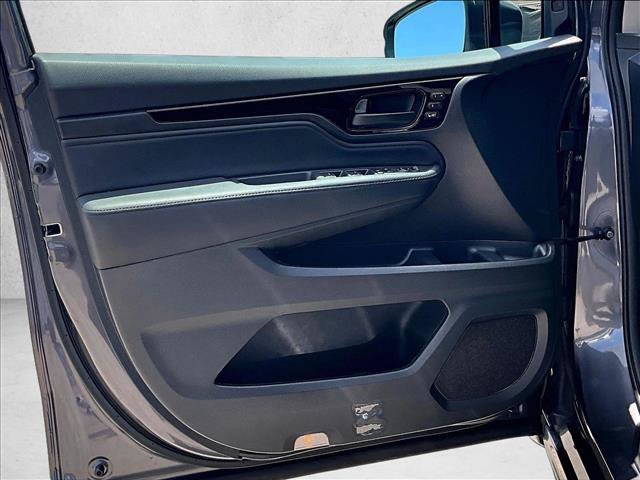 Used 2025 Honda Odyssey Touring image 18