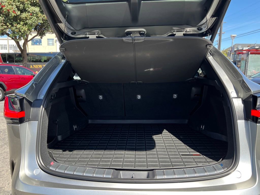 Used 2024 Lexus NX 350h AWD image 40