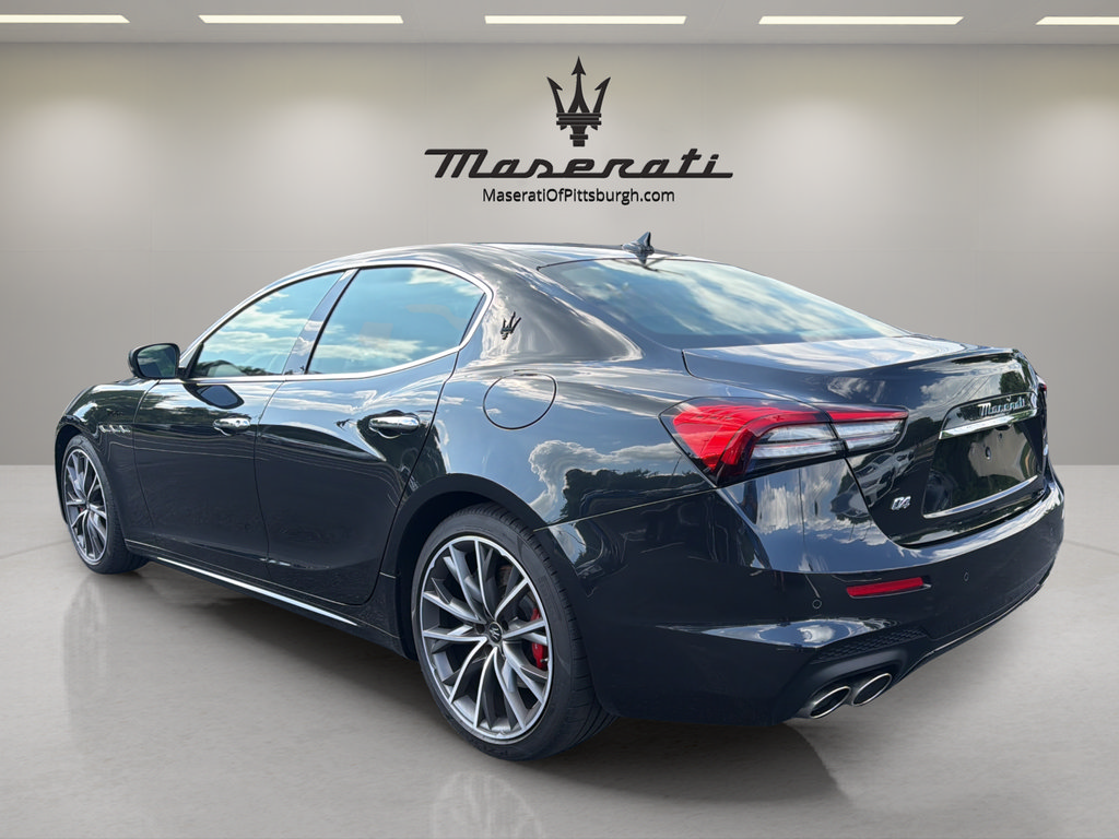 Used 2023 Maserati Ghibli Modena Q4 AWD/4WD image 7