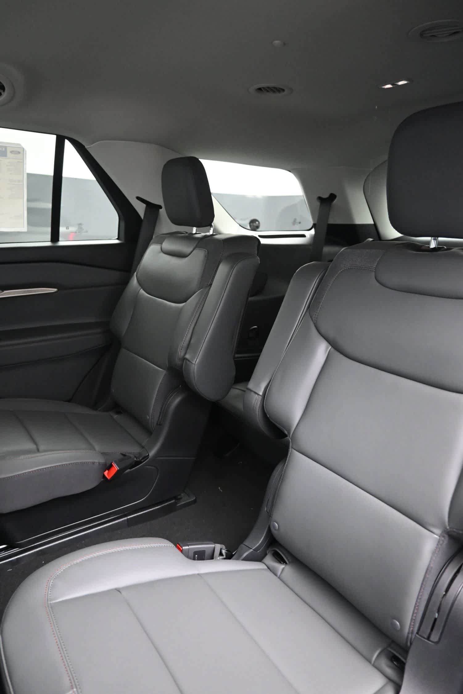 New 2026 Ford Explorer Active w/ Active Comfort Package AWD/4WD image 29
