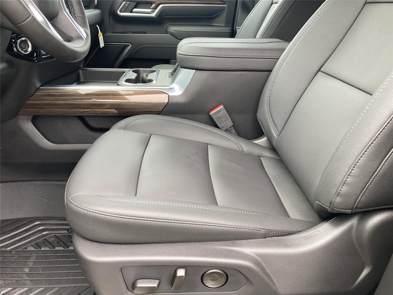 New 2026 Chevrolet Silverado 2500 LT w/ All Star Edition image 17