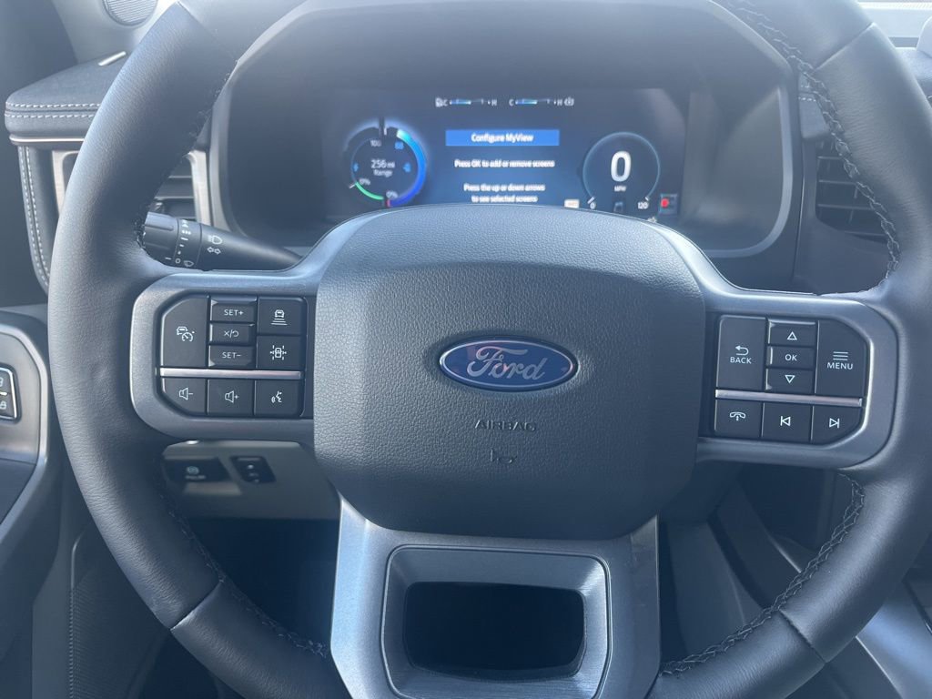 New 2025 Ford F150 Lightning Flash AWD/4WD image 18