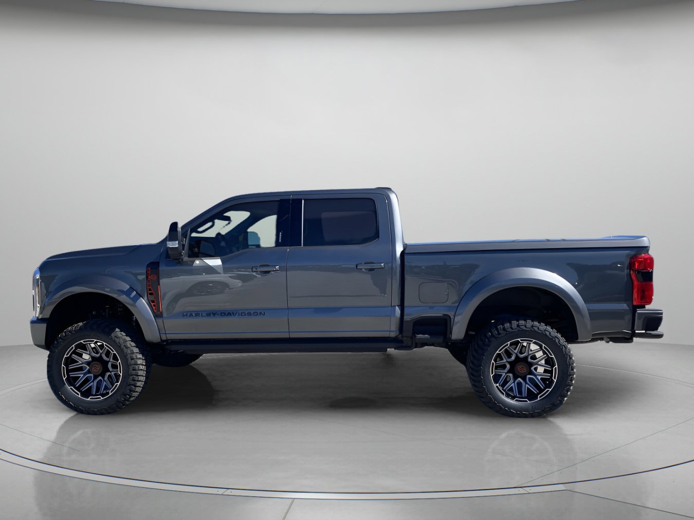 New 2026 Ford F250 Lariat w/ Black Appearance Package image 5