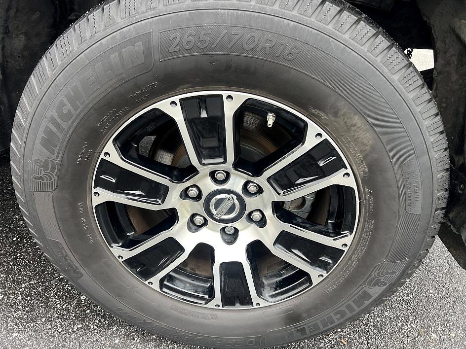 Certified 2021 Nissan Titan SV w/ SV Convenience Package image 7