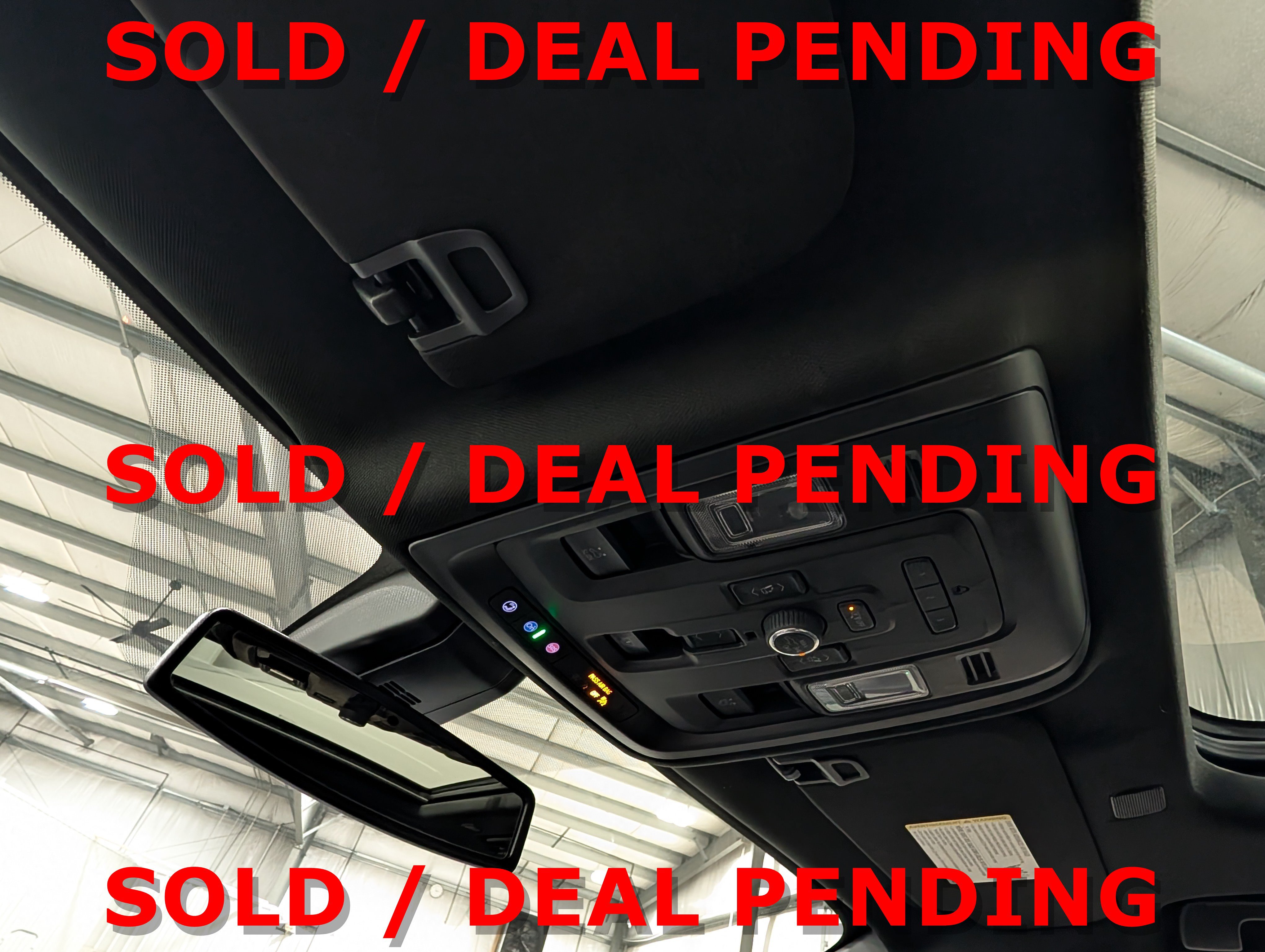 Used 2022 GMC Yukon Denali AWD/4WD image 32