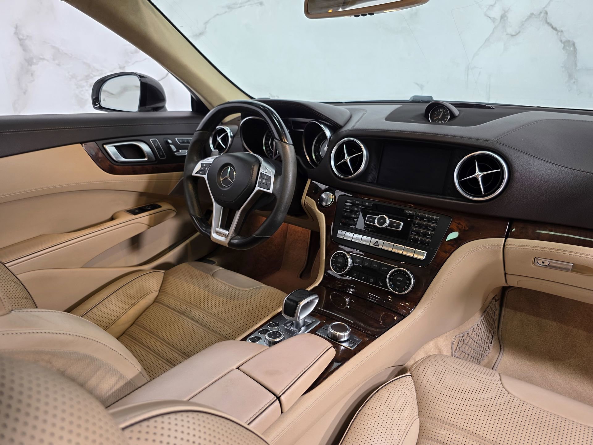 Used 2013 Mercedes-Benz SL 63 AMG image 14