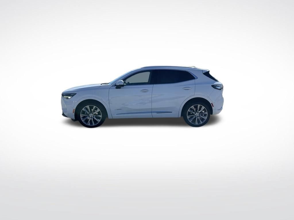 Used 2022 Buick Envision Avenir w/ Technology Package II FWD image 2