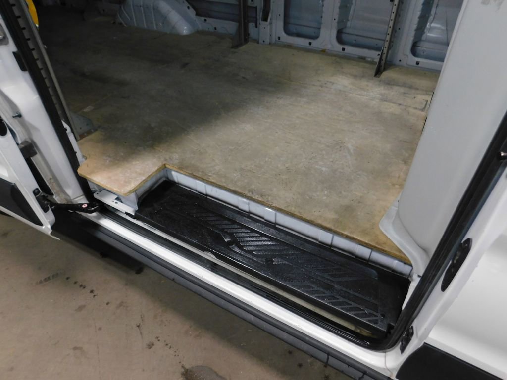 Used 2022 Ford Transit 250 148 High Roof Extended AWD image 31