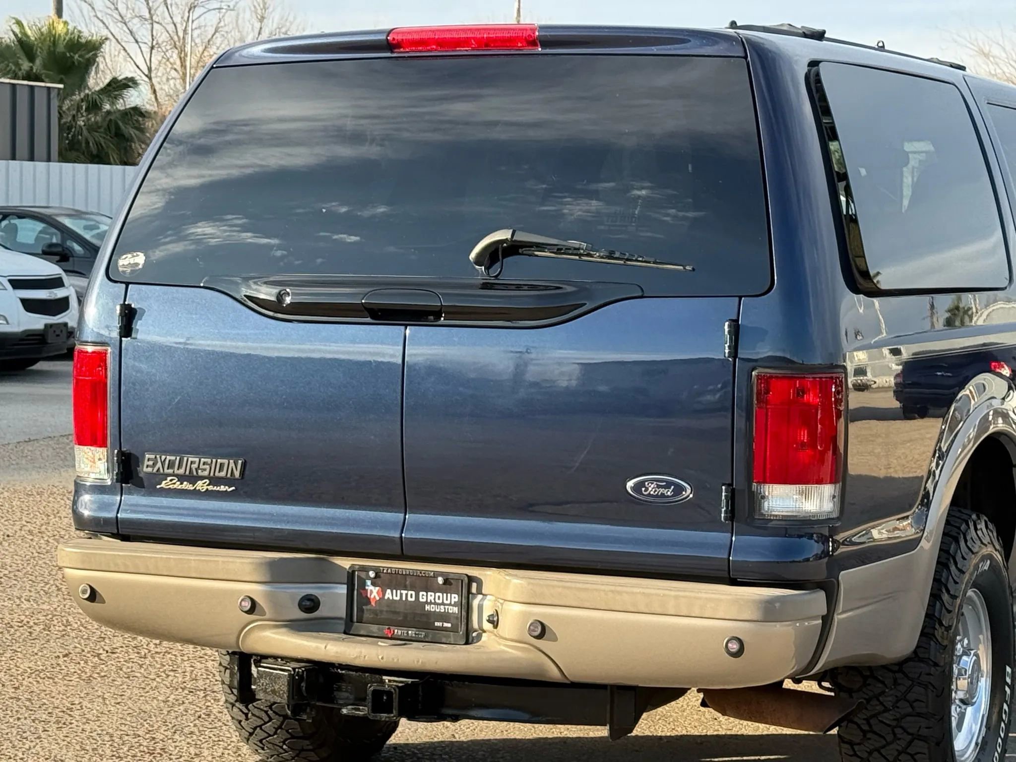 Used 2003 Ford Excursion Eddie Bauer image 37