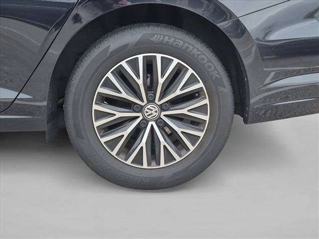Used 2021 Volkswagen Jetta S w/ Driver Assistance Package FWD image 9