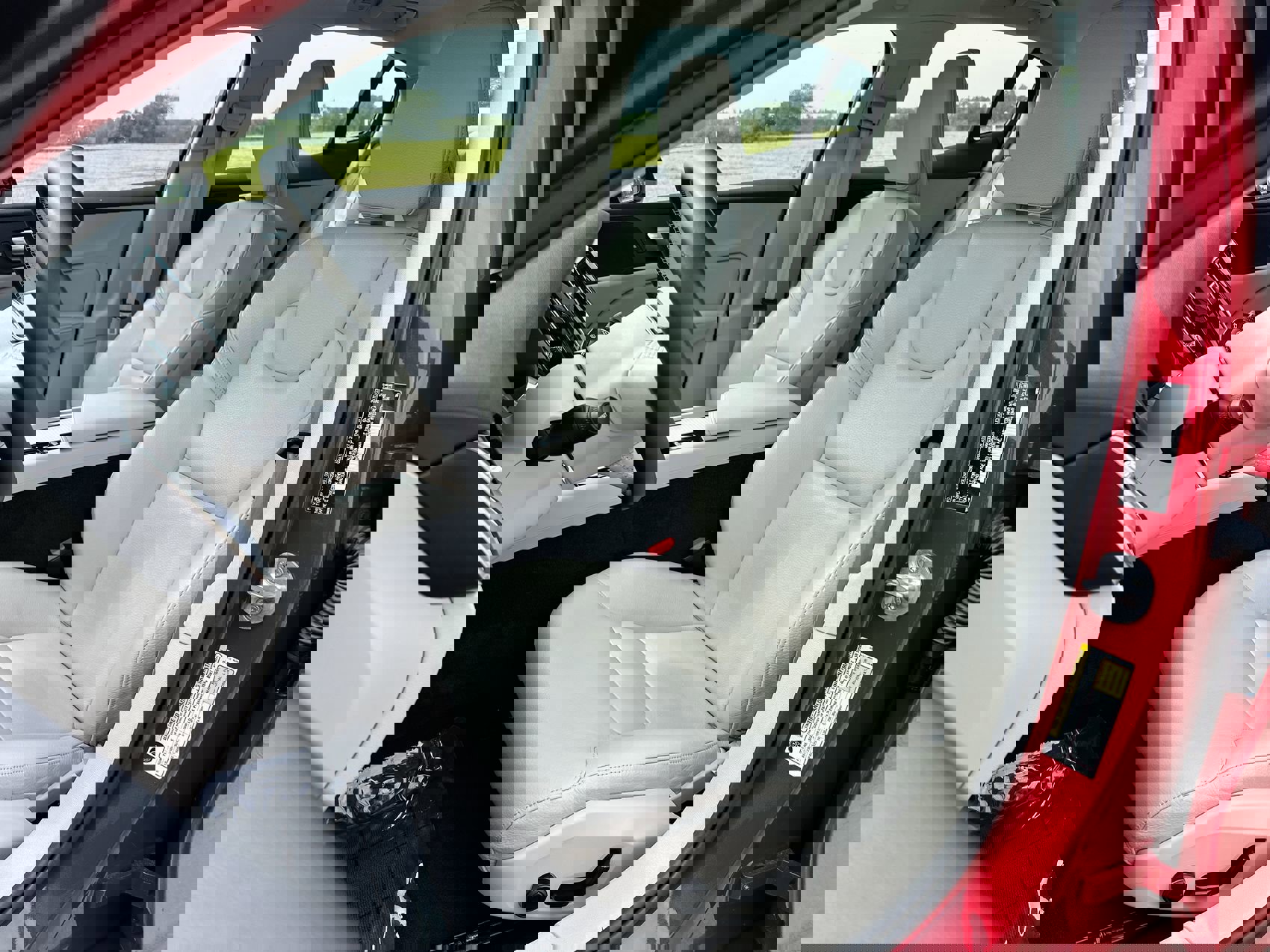 Used 2024 Volvo S60 B5 Core image 11