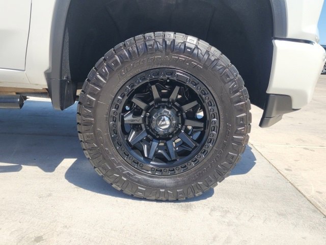 Used 2023 Chevrolet Silverado 3500 High Country w/ Safety Package II image 28