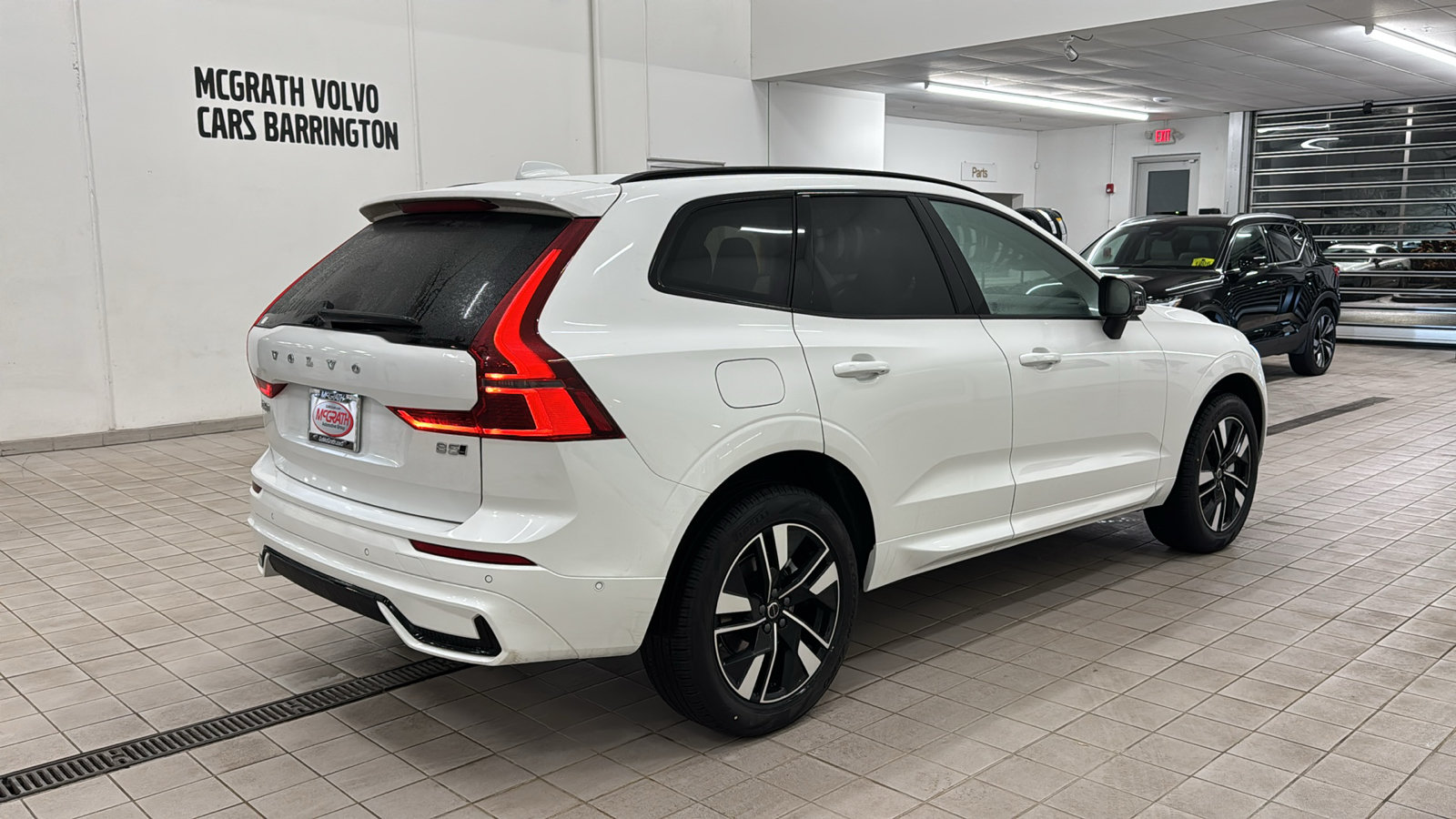 New 2026 Volvo XC60 B5 Plus w/ Climate Package AWD/4WD image 5