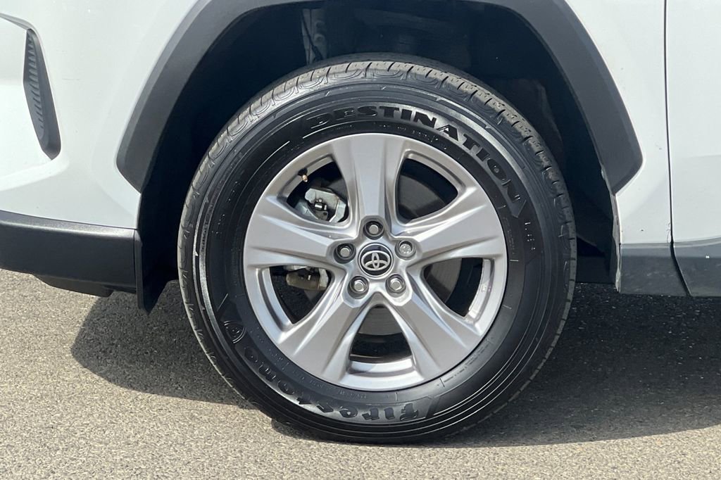 Certified 2025 Toyota RAV4 XLE image 27