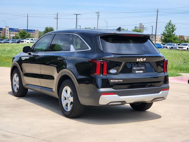 Certified 2026 Kia Sorento LX FWD image 5