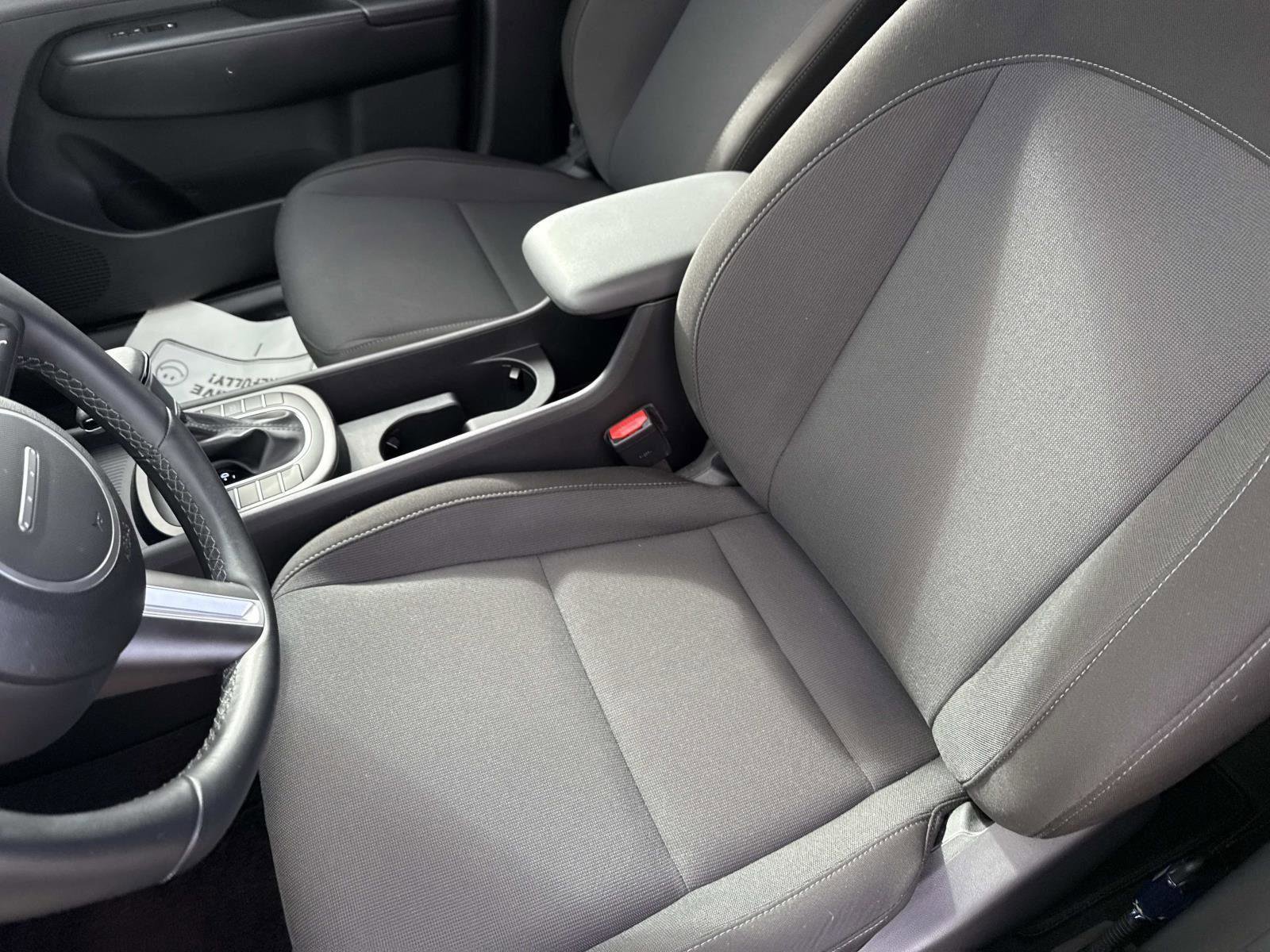 Used 2024 Hyundai Kona SEL image 21