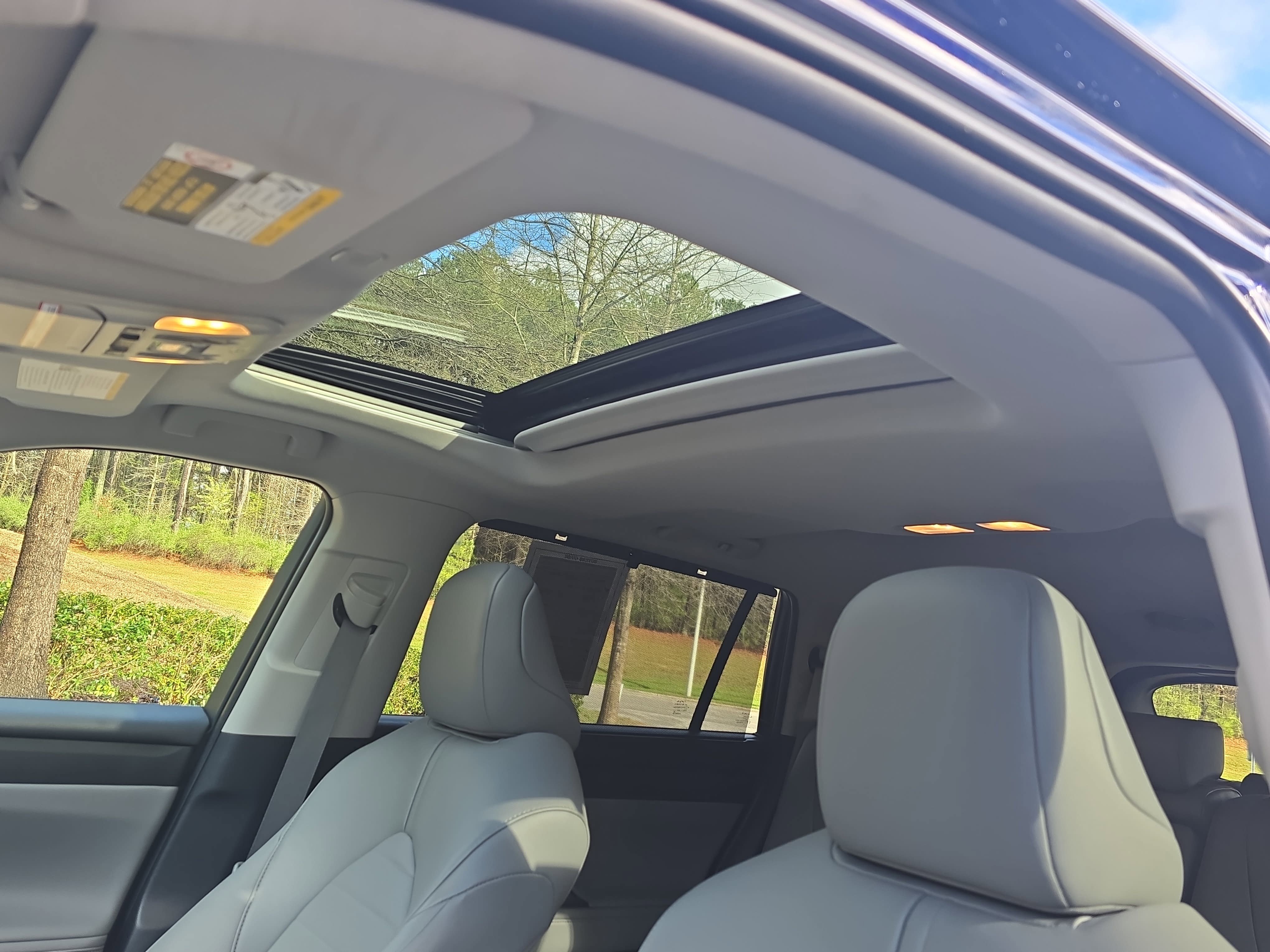 Used 2023 Toyota Highlander XLE image 29