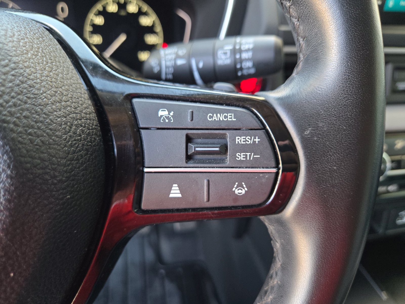 Used 2024 Honda Pilot EX-L image 13