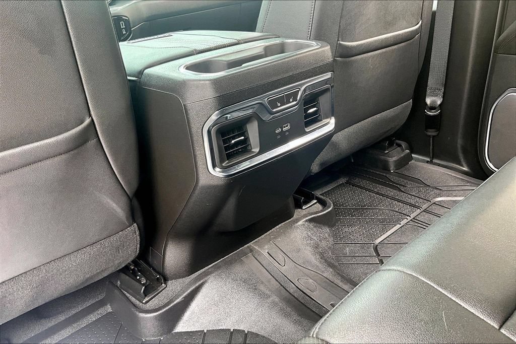 Used 2024 Chevrolet Silverado 2500 High Country w/ High Country Premium Package AWD/4WD image 31