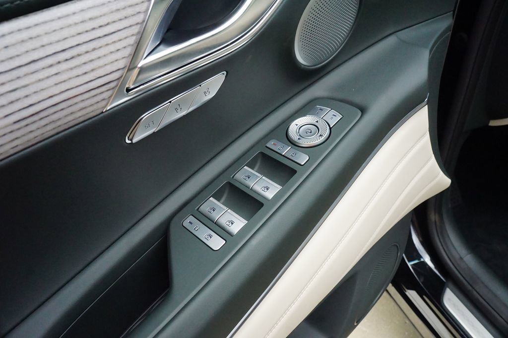 New 2025 Genesis GV80 3.5T Prestige image 14