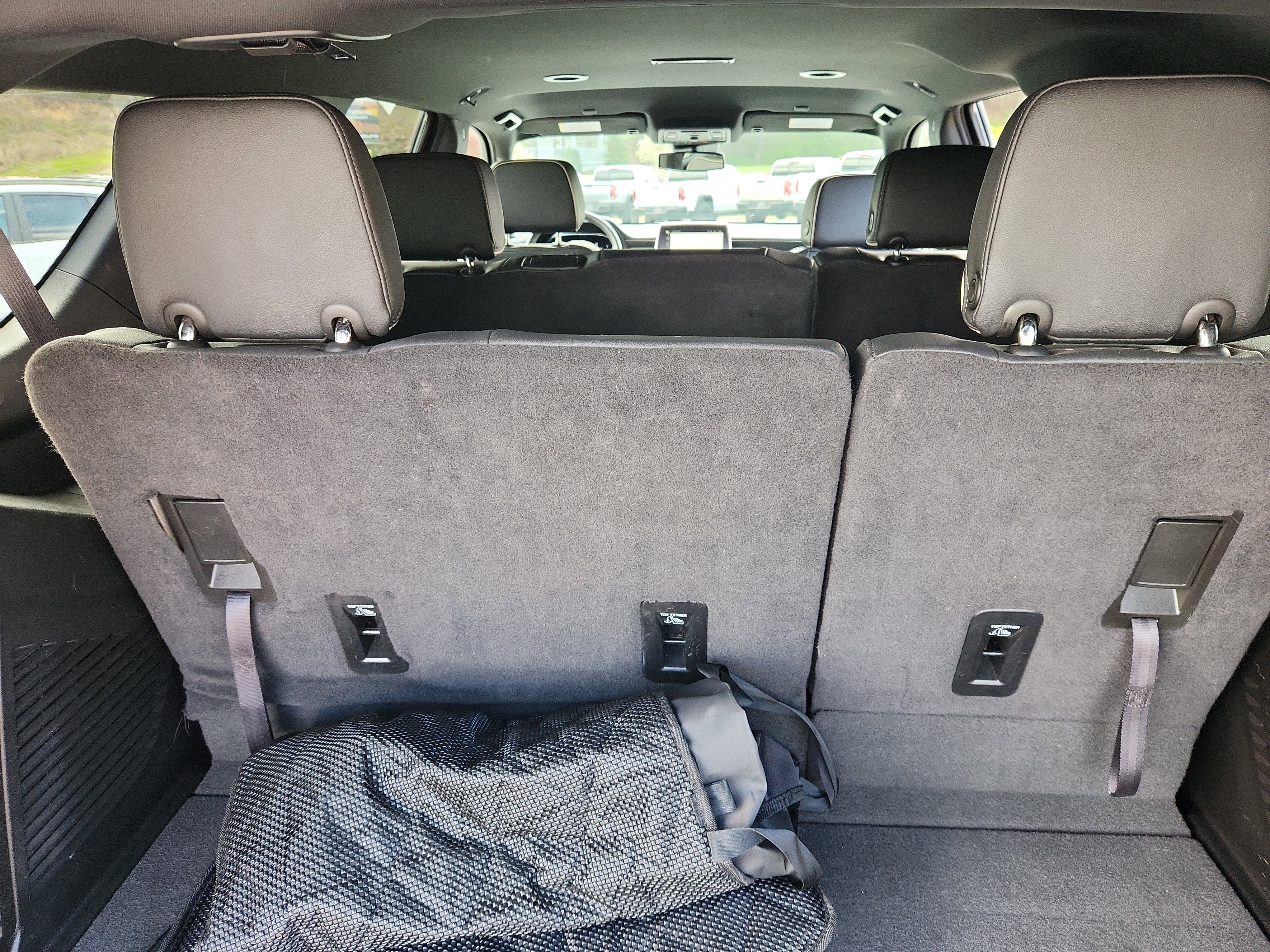 Used 2024 GMC Yukon SLT image 44