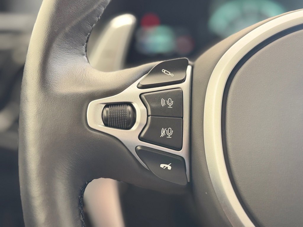 Used 2021 Aston Martin V8 Vantage Coupe image 23