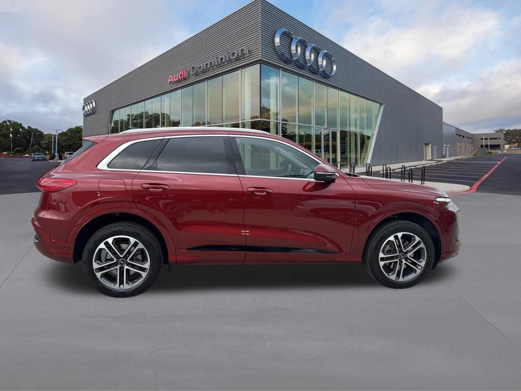 Certified 2025 Audi Q5 Premium Plus w/ Premium Plus AWD/4WD image 4