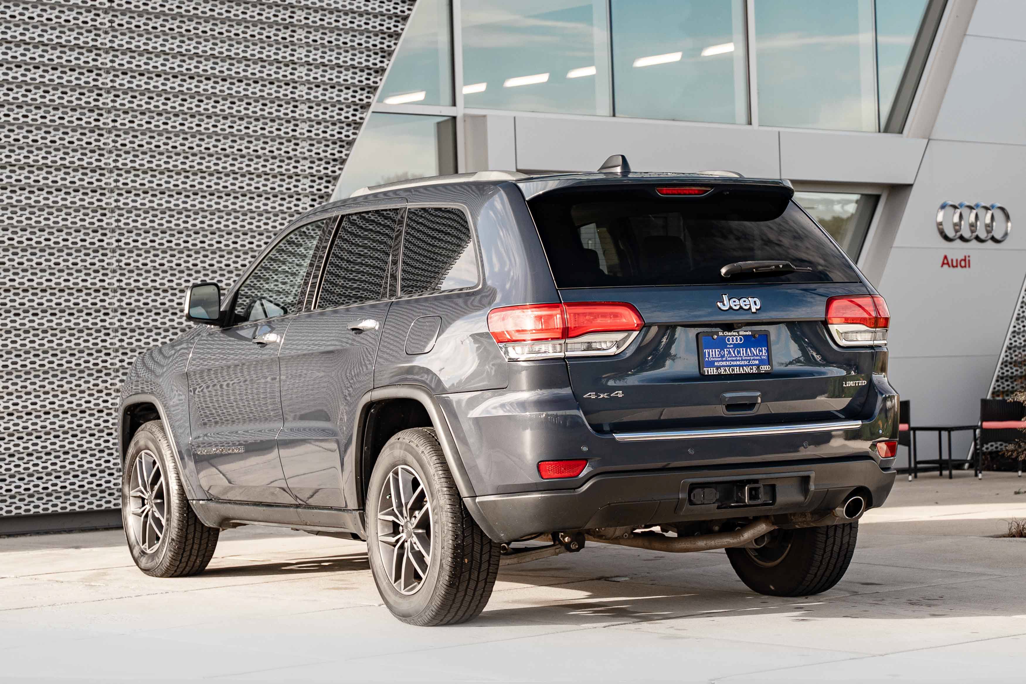 Used 2019 Jeep Grand Cherokee Limited w/ Trailer Tow Group IV AWD/4WD image 5