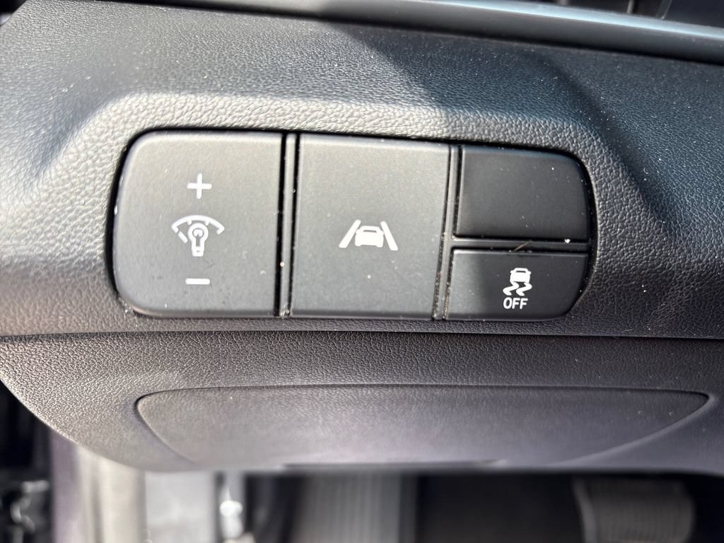 Used 2021 Hyundai Elantra SEL FWD image 18