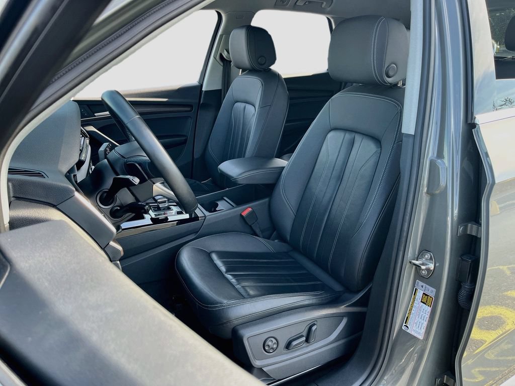 Used 2023 Audi Q5 2.0T Premium w/ Convenience Package AWD/4WD image 20
