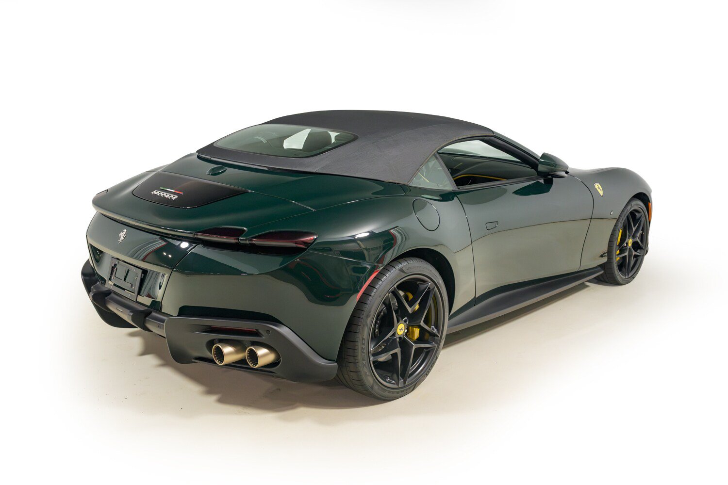 Used 2025 Ferrari Roma Spider RWD image 16
