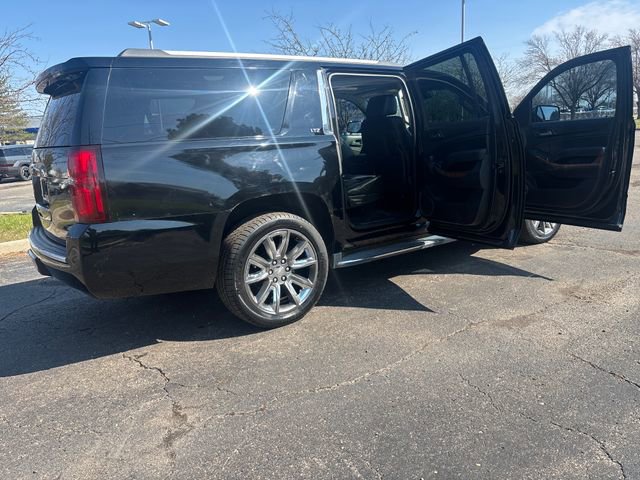 Used 2015 Chevrolet Suburban LTZ image 34