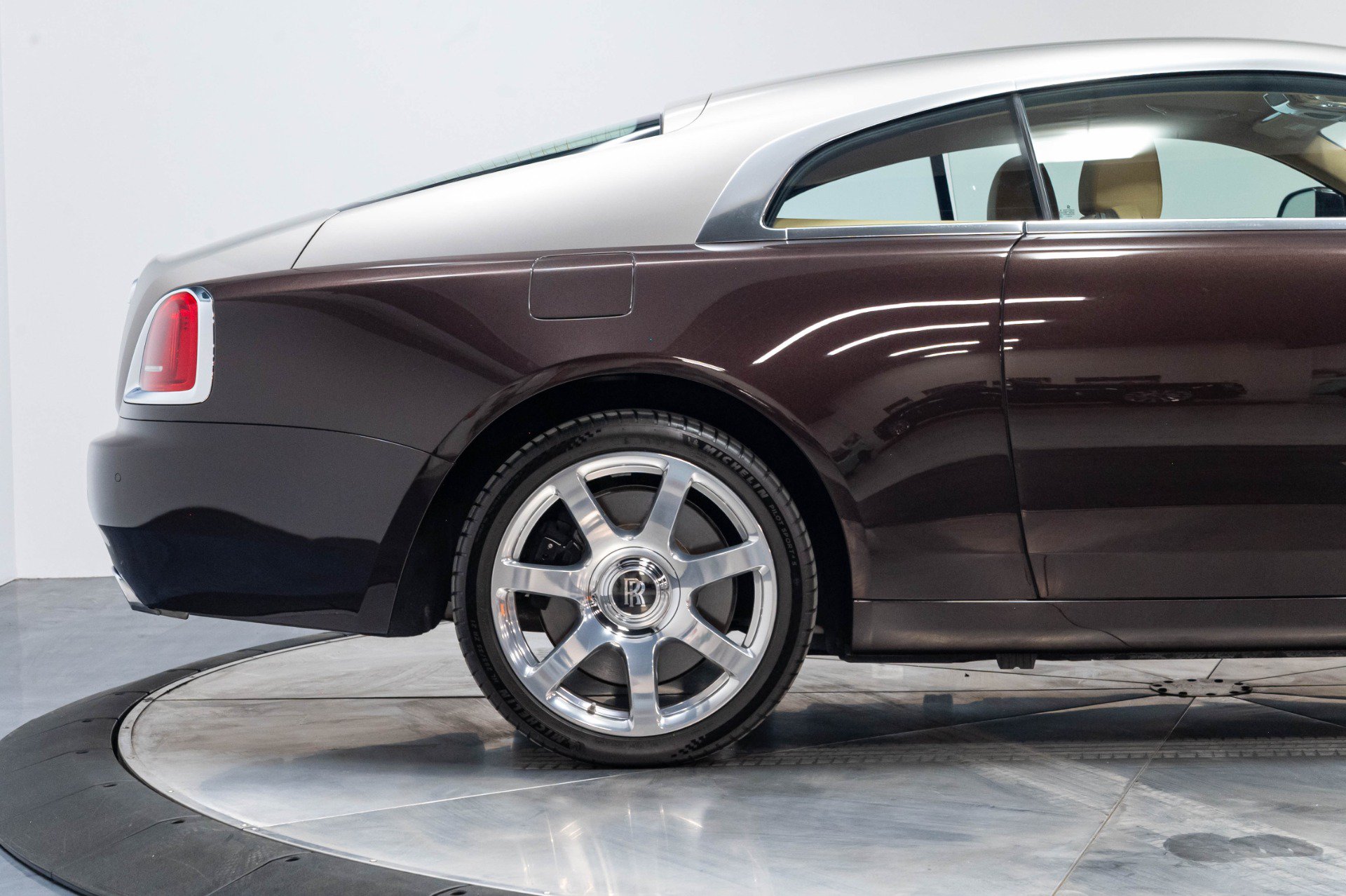 Used 2014 Rolls-Royce Wraith RWD image 20
