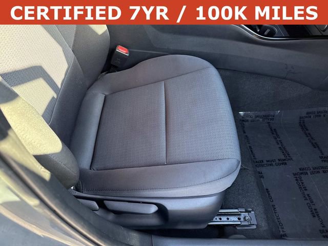 Used 2024 Toyota Prius LE image 10