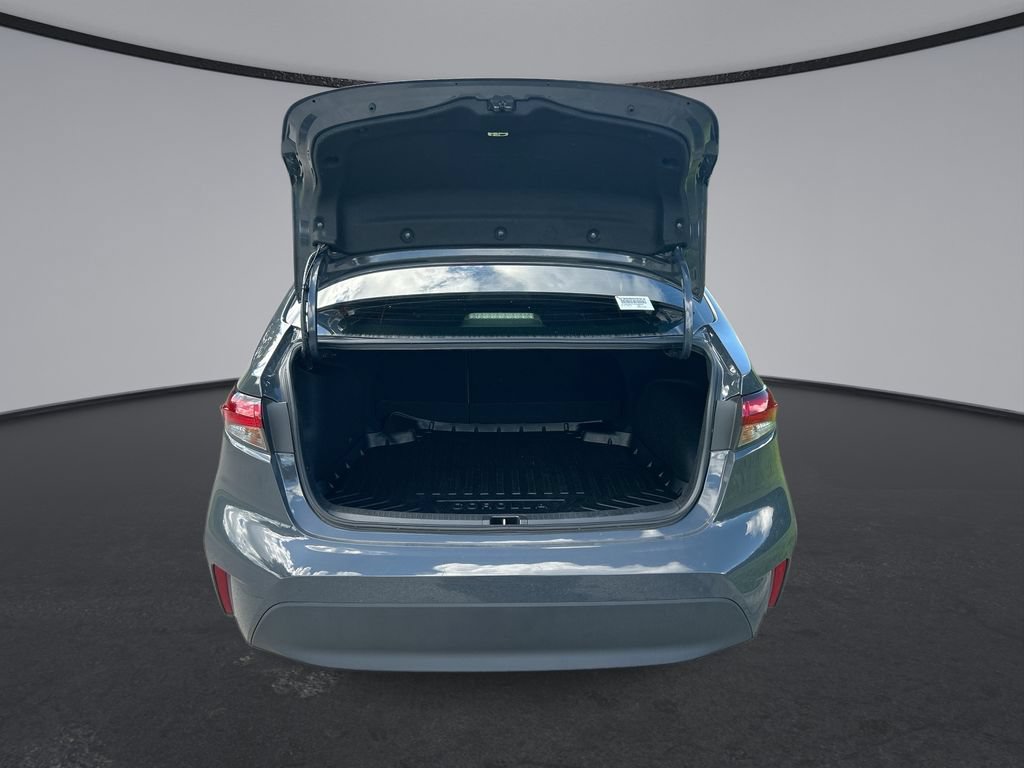 Used 2025 Toyota Corolla XLE FWD image 32