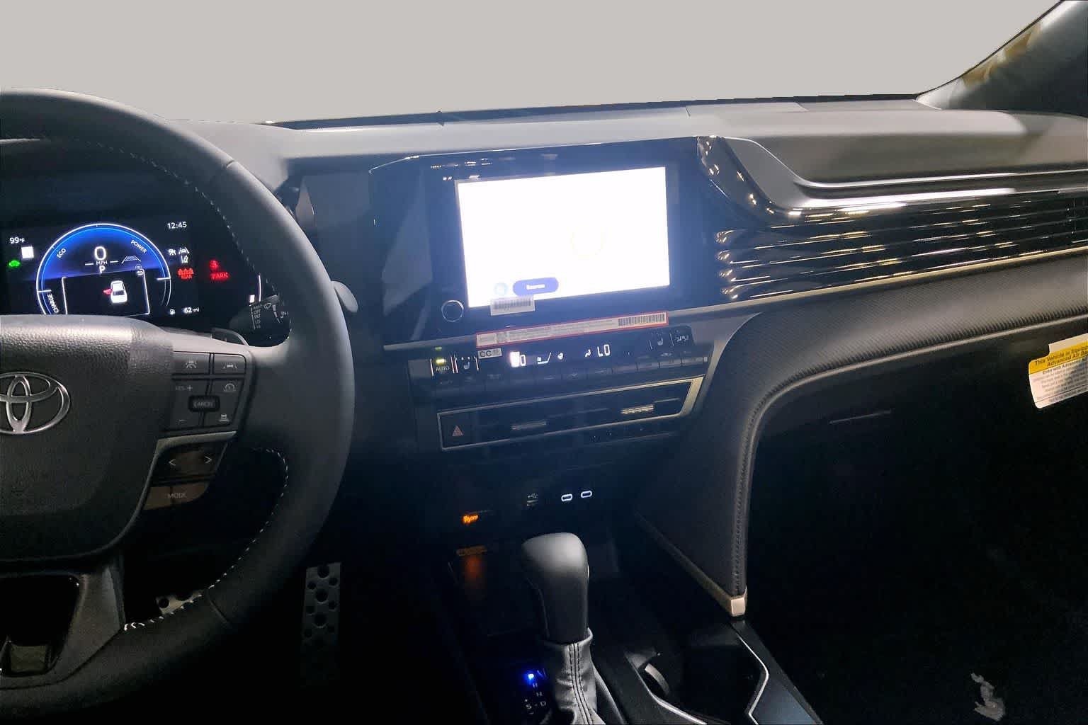New 2026 Toyota Camry SE AWD/4WD image 6