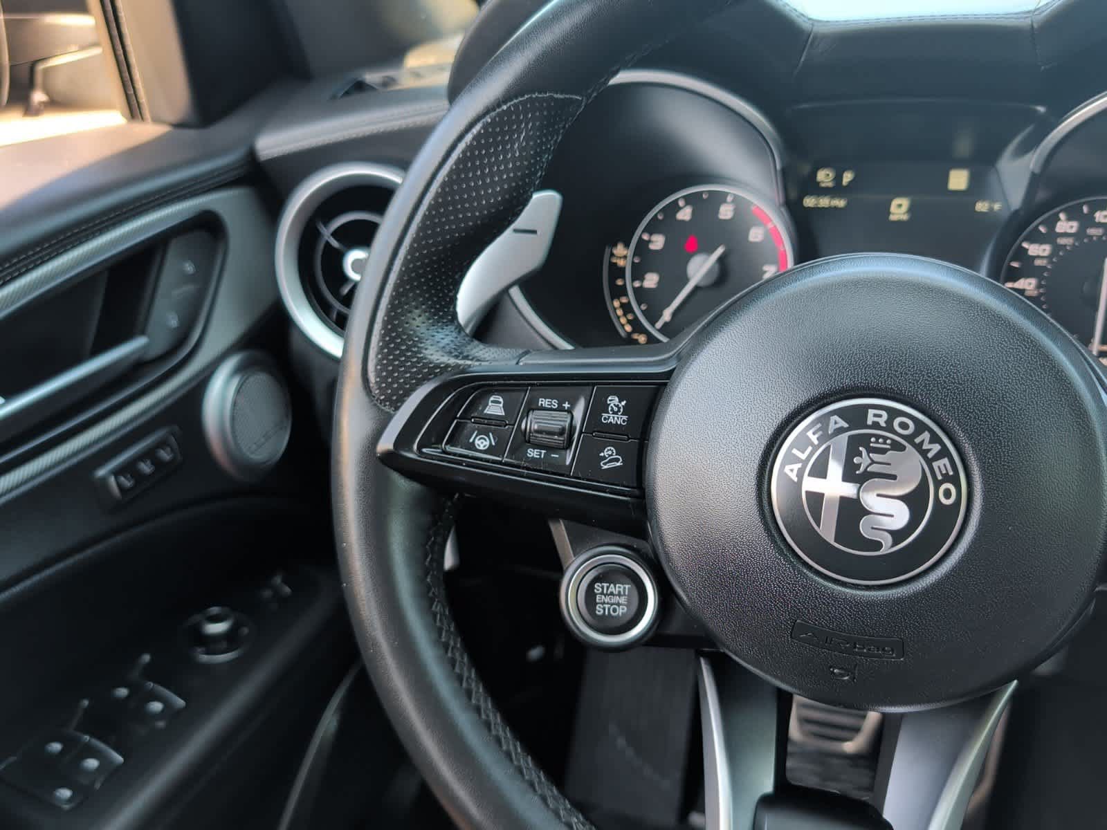 Used 2023 Alfa Romeo Stelvio Veloce AWD/4WD image 19