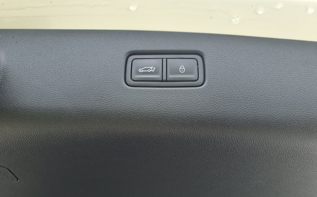 Used 2024 Genesis GV70 2.5T AWD/4WD image 10