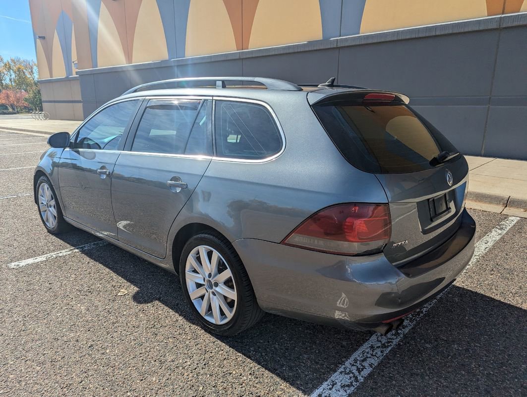 Used 2011 Volkswagen Jetta TDI image 8