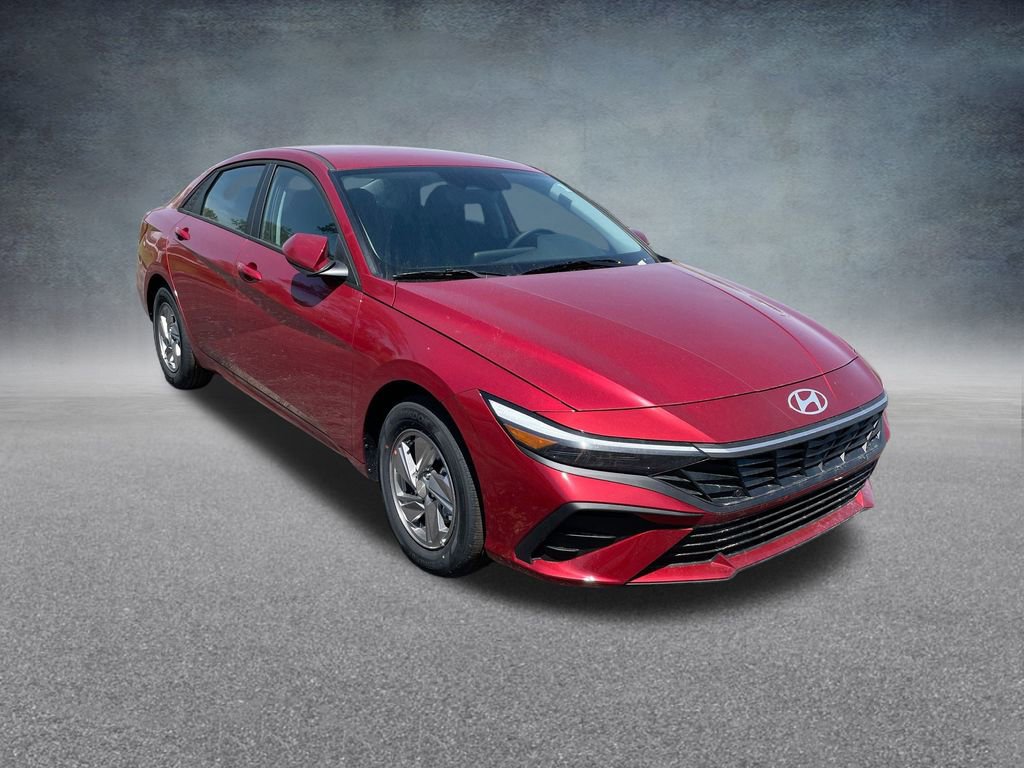 Certified 2025 Hyundai Elantra SE image 35