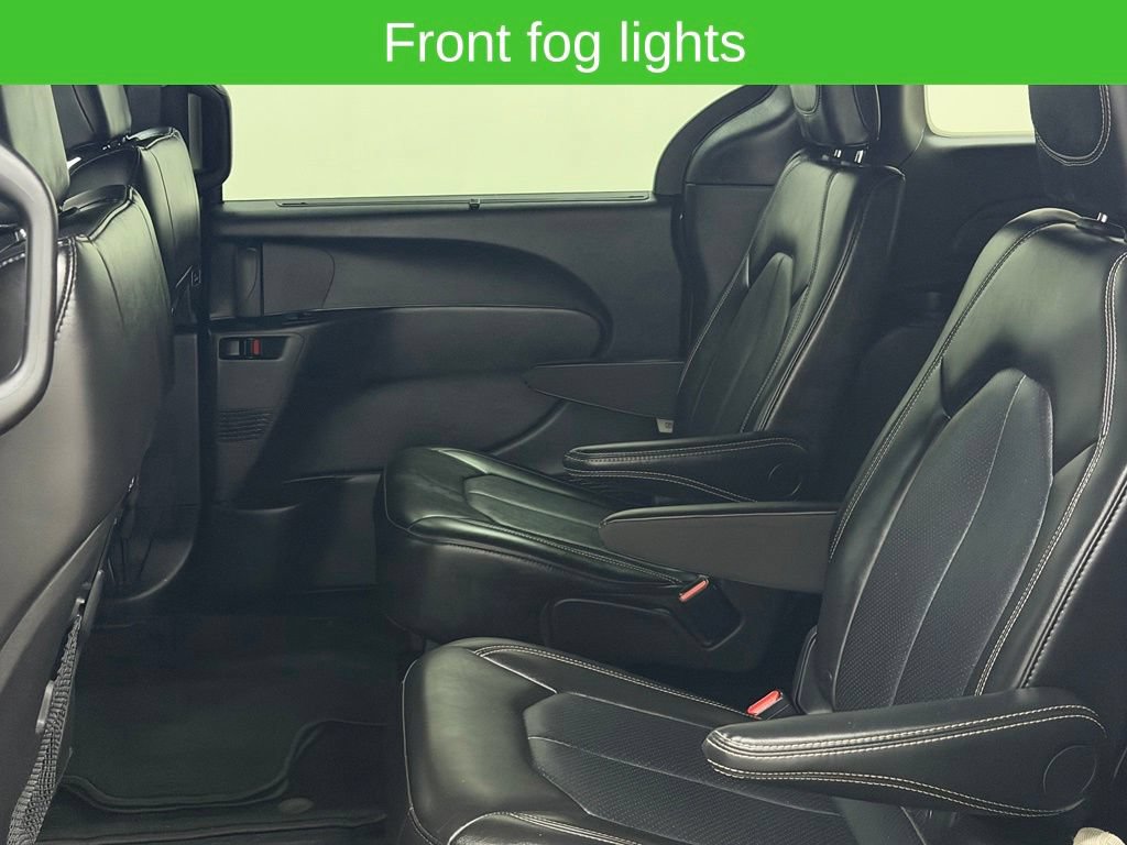 Used 2025 Chrysler Pacifica Select FWD image 23