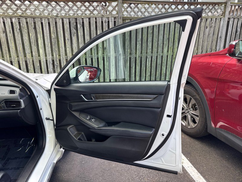 Used 2018 Honda Accord EX-L image 12