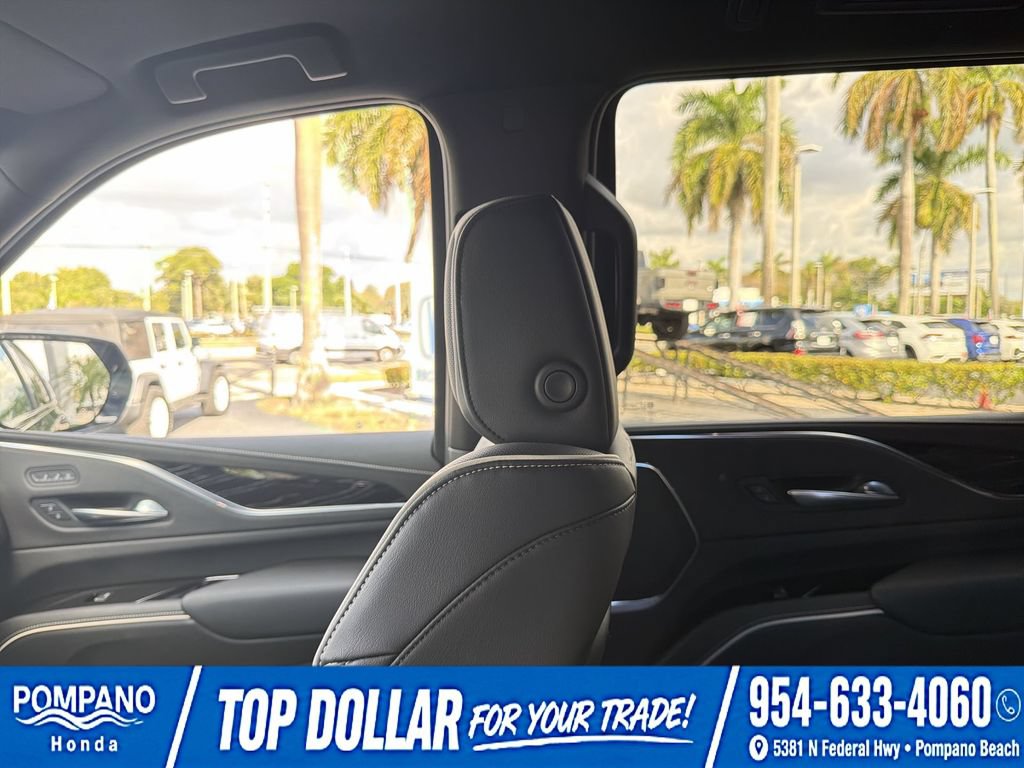 Used 2023 Cadillac Escalade Sport AWD/4WD image 14